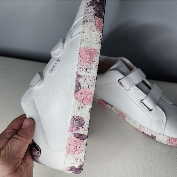 MMM white leather floral sole women’s shoes size 10 hook and loop closure - Picture 5 of 6